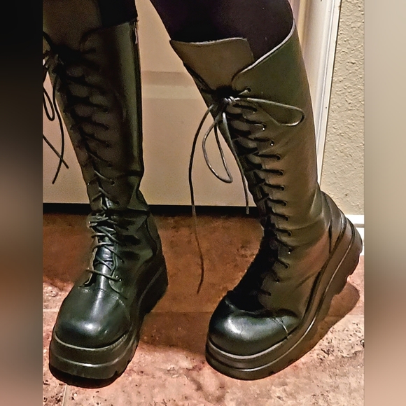 Shoes - Black Chunky Boots